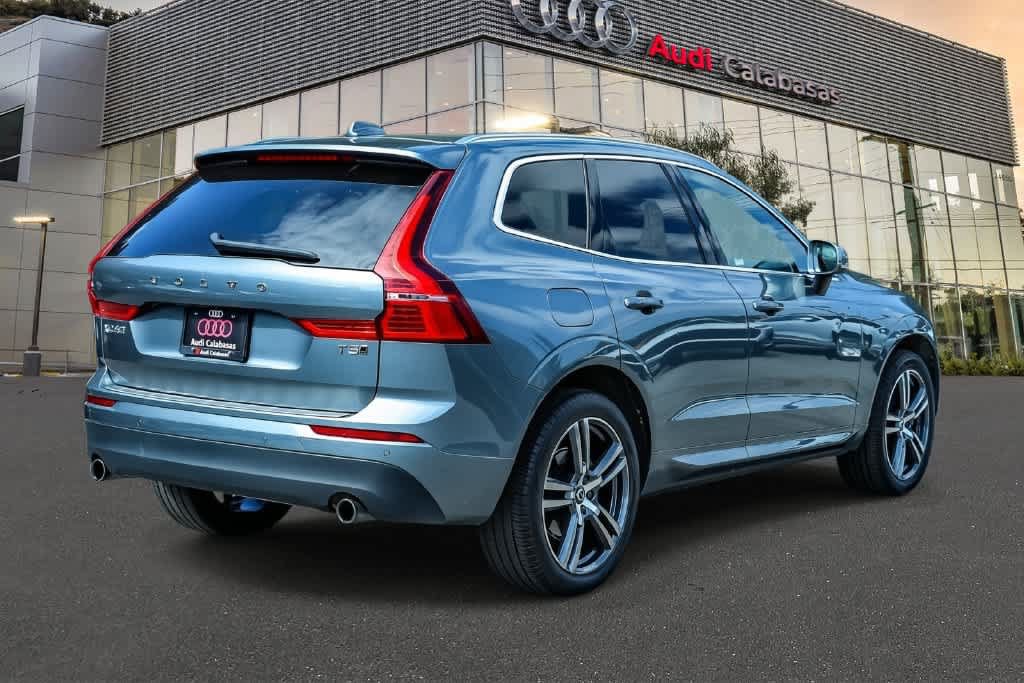 Used 2020 Volvo XC60 T5 Momentum w/ Protection Package Premier AWD/4WD image 6