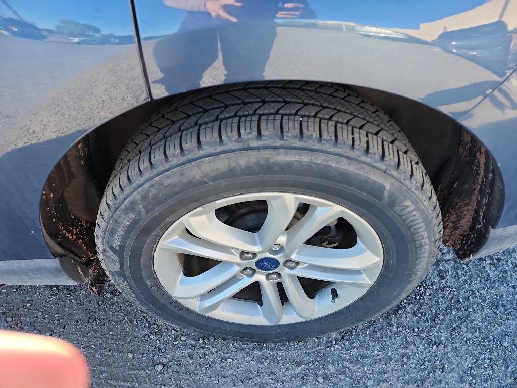 Used 2019 Ford Edge SEL w/ Equipment Group 201A image 11