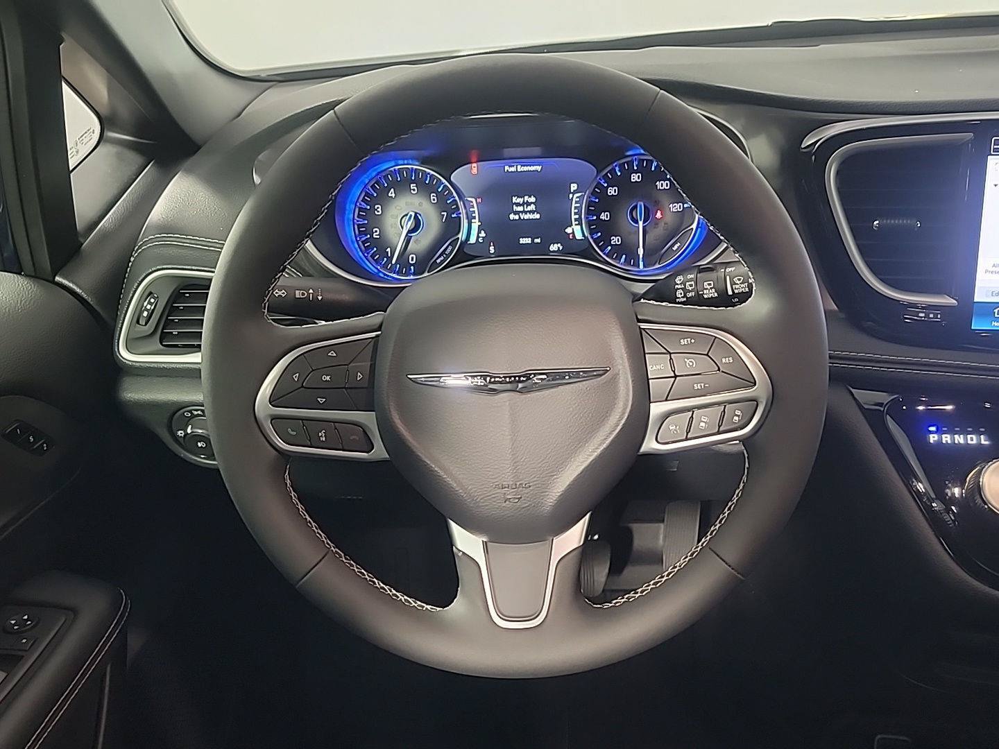 Used 2025 Chrysler Pacifica Select FWD image 23