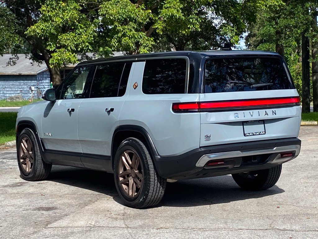 Used 2023 Rivian R1S Adventure Dual AWD/4WD image 6