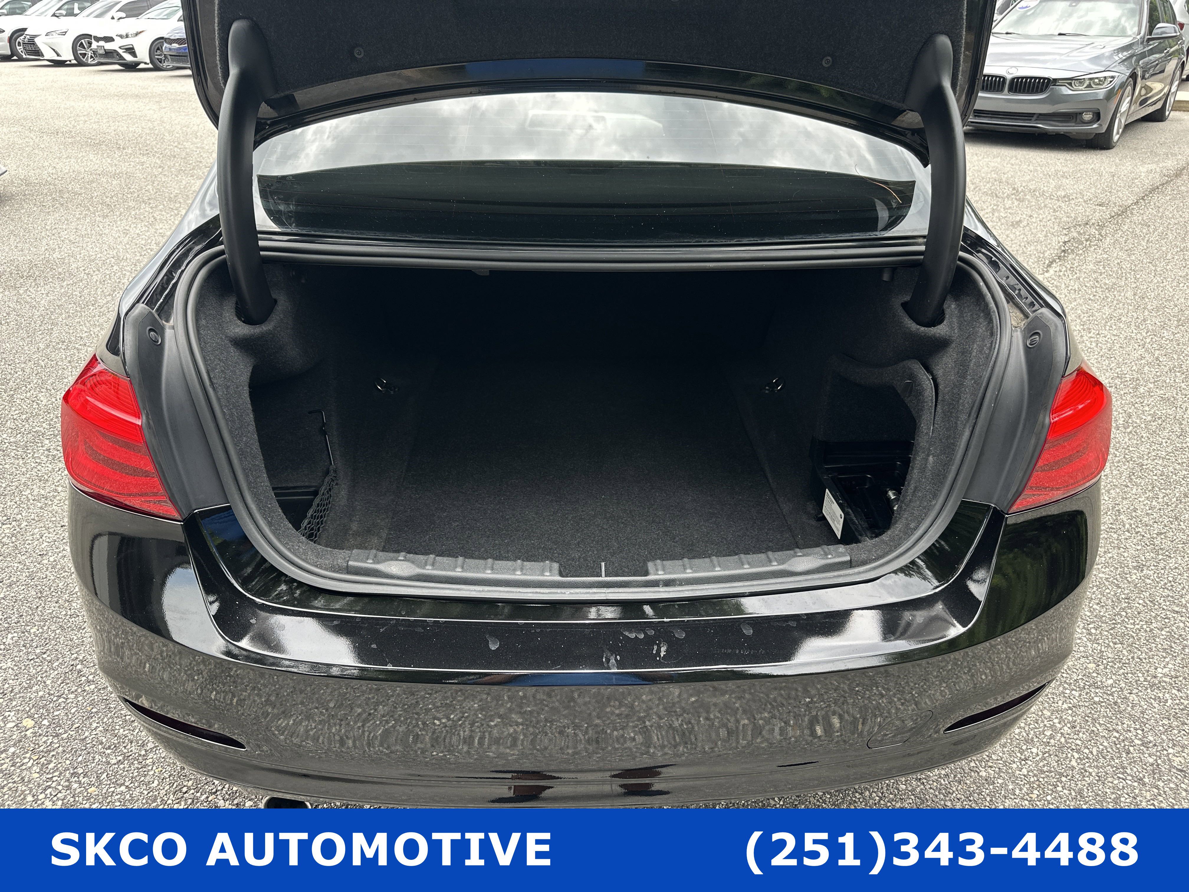 Used 2018 BMW 320i Sedan w/ Premium Package RWD image 21