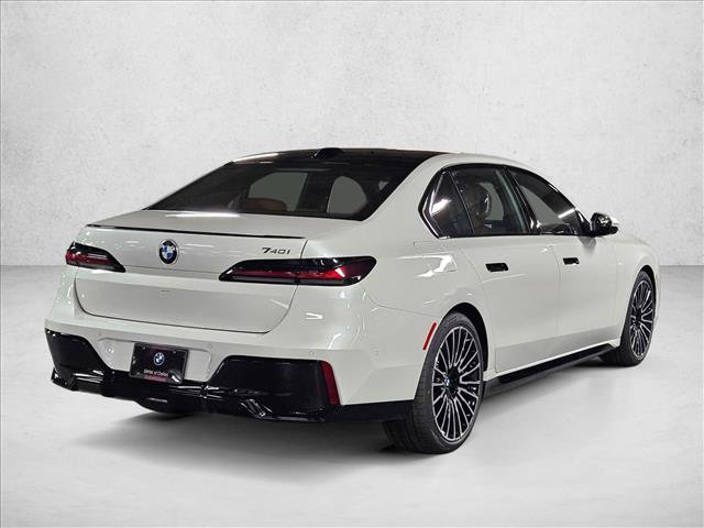 New 2026 BMW 740i RWD image 2