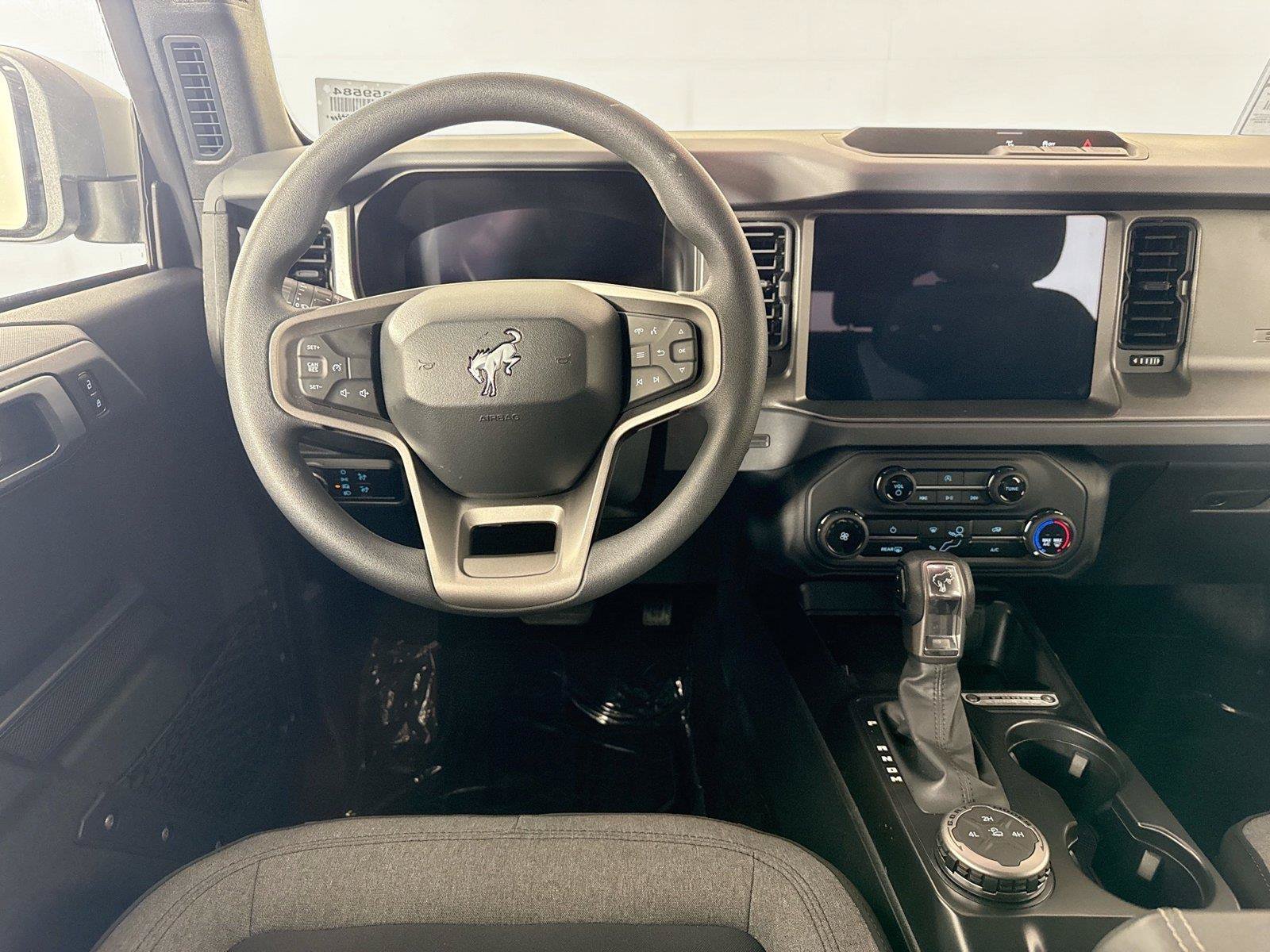 Used 2025 Ford Bronco 4-Door AWD/4WD image 26