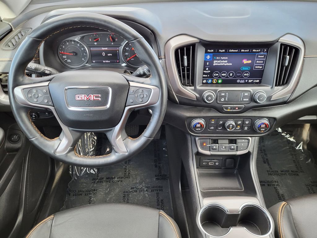 Used 2023 GMC Terrain AT4 image 2