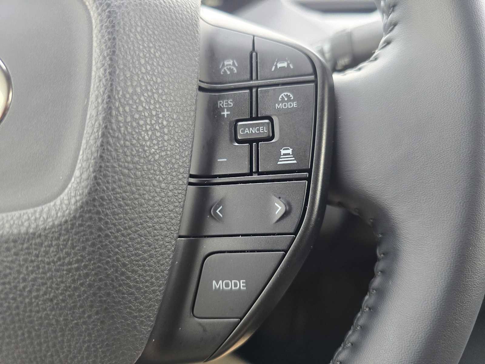 Used 2026 Toyota Prius LE image 34