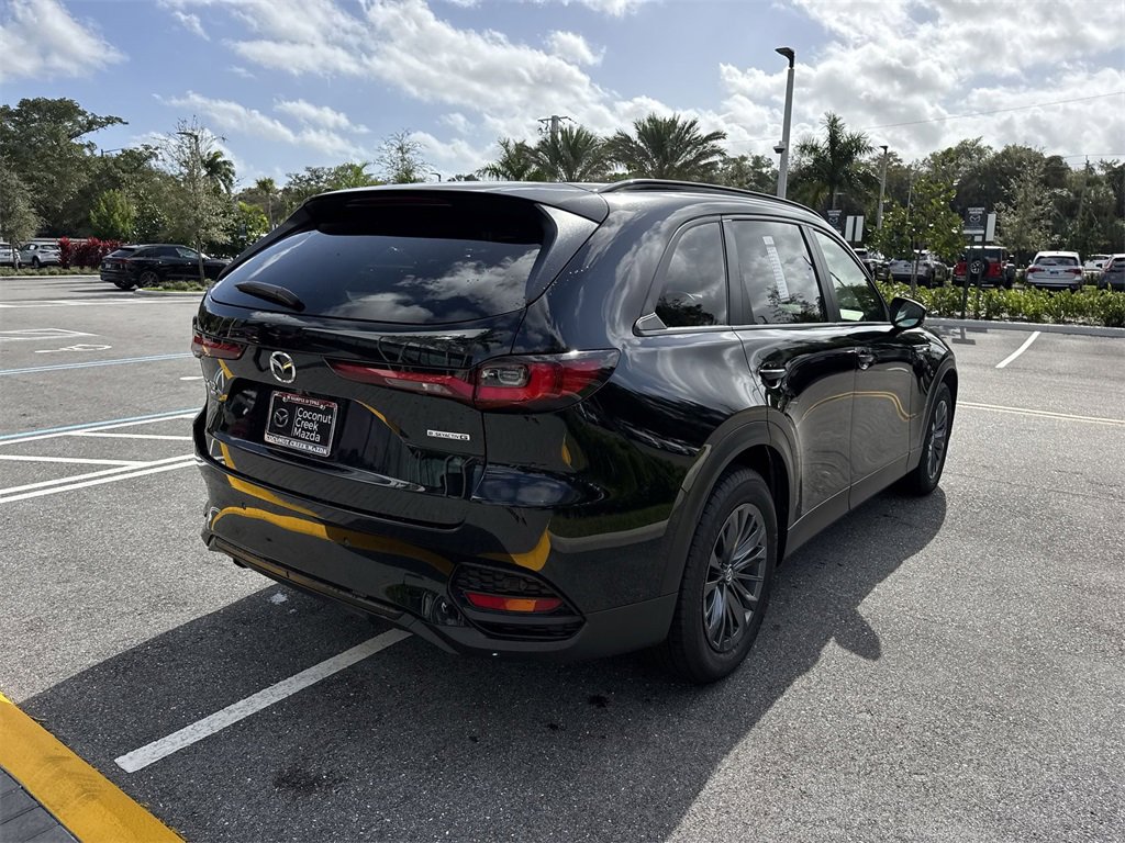 Certified 2025 MAZDA CX-70 3.3 Turbo w/ Preferred Package image 4