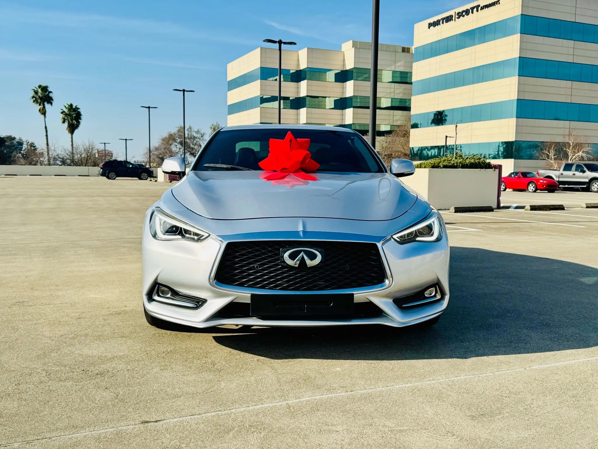 Used 2017 INFINITI Q60 3.0t w/ Premium Plus Package 3.0T image 4