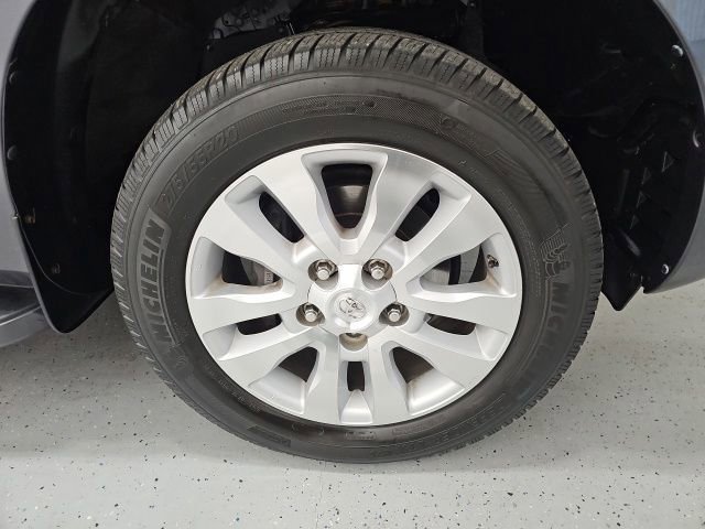 Used 2017 Toyota Sequoia Platinum AWD/4WD image 8