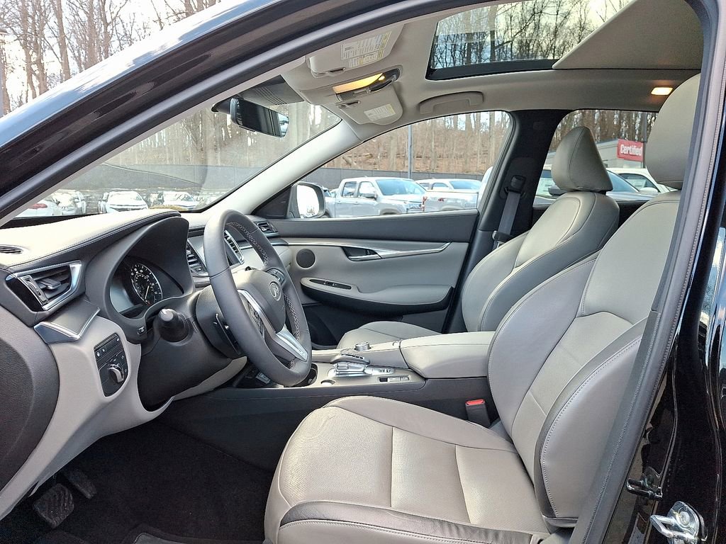 Used 2023 INFINITI QX50 Luxe image 14