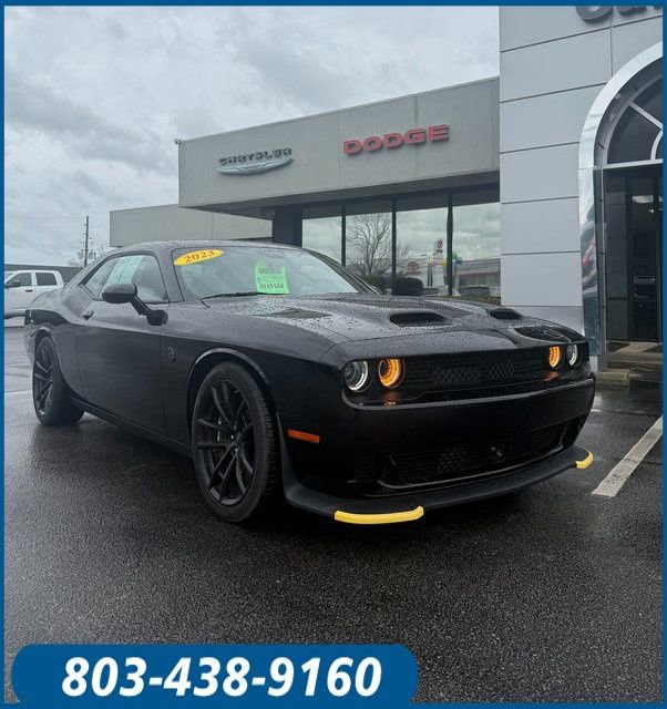 Used 2023 Dodge Challenger SRT Hellcat video 1