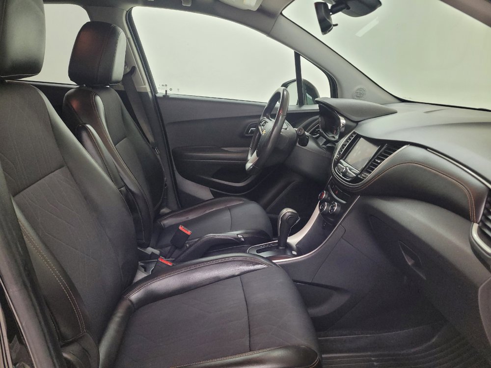 Used 2020 Chevrolet Trax LT w/ Redline Edition AWD/4WD image 21