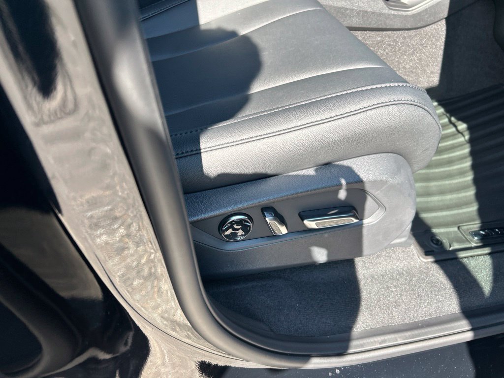 New 2026 Acura MDX SH-AWD image 32