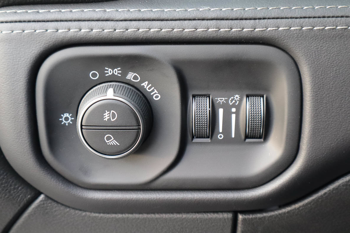 New 2027 RAM 3500 Limited AWD/4WD image 16