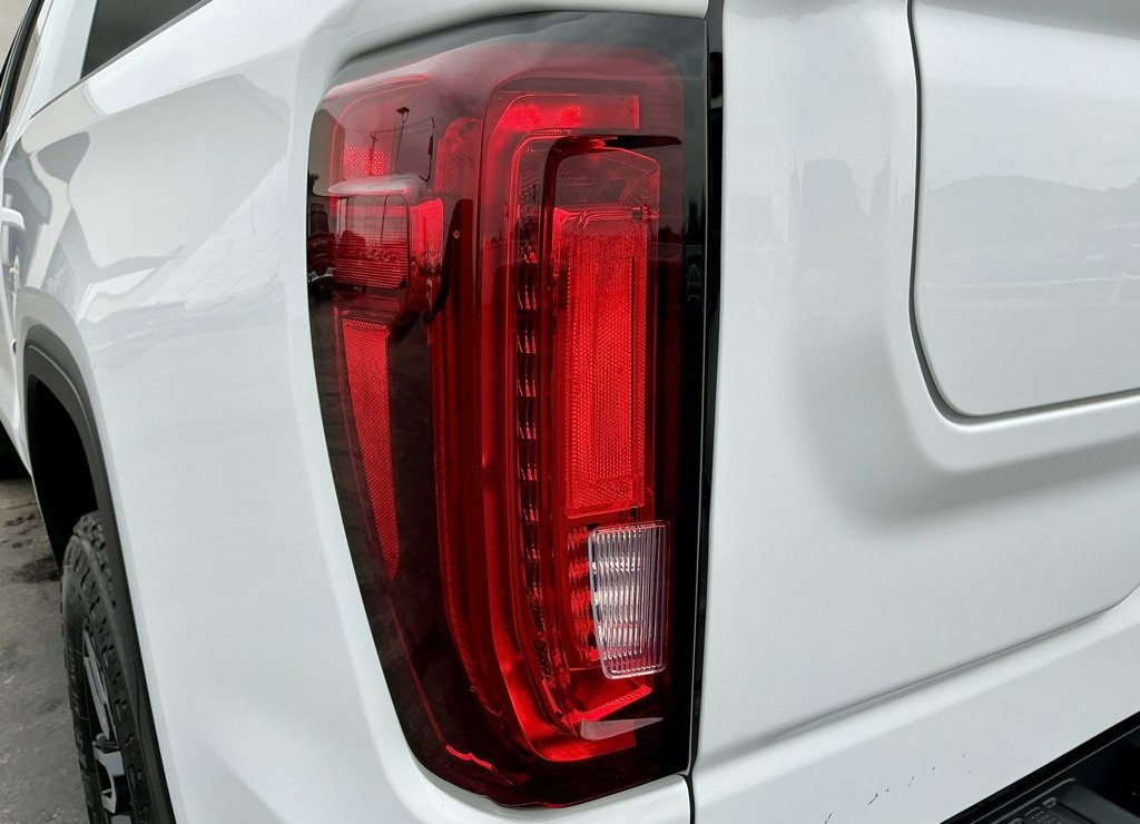 Used 2024 GMC Sierra 1500 AT4 w/ Technology Package image 14