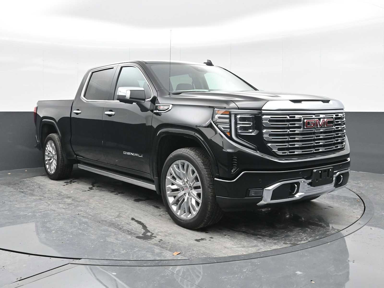 New 2024 GMC Sierra 1500 Denali w/ Technology Package image 7