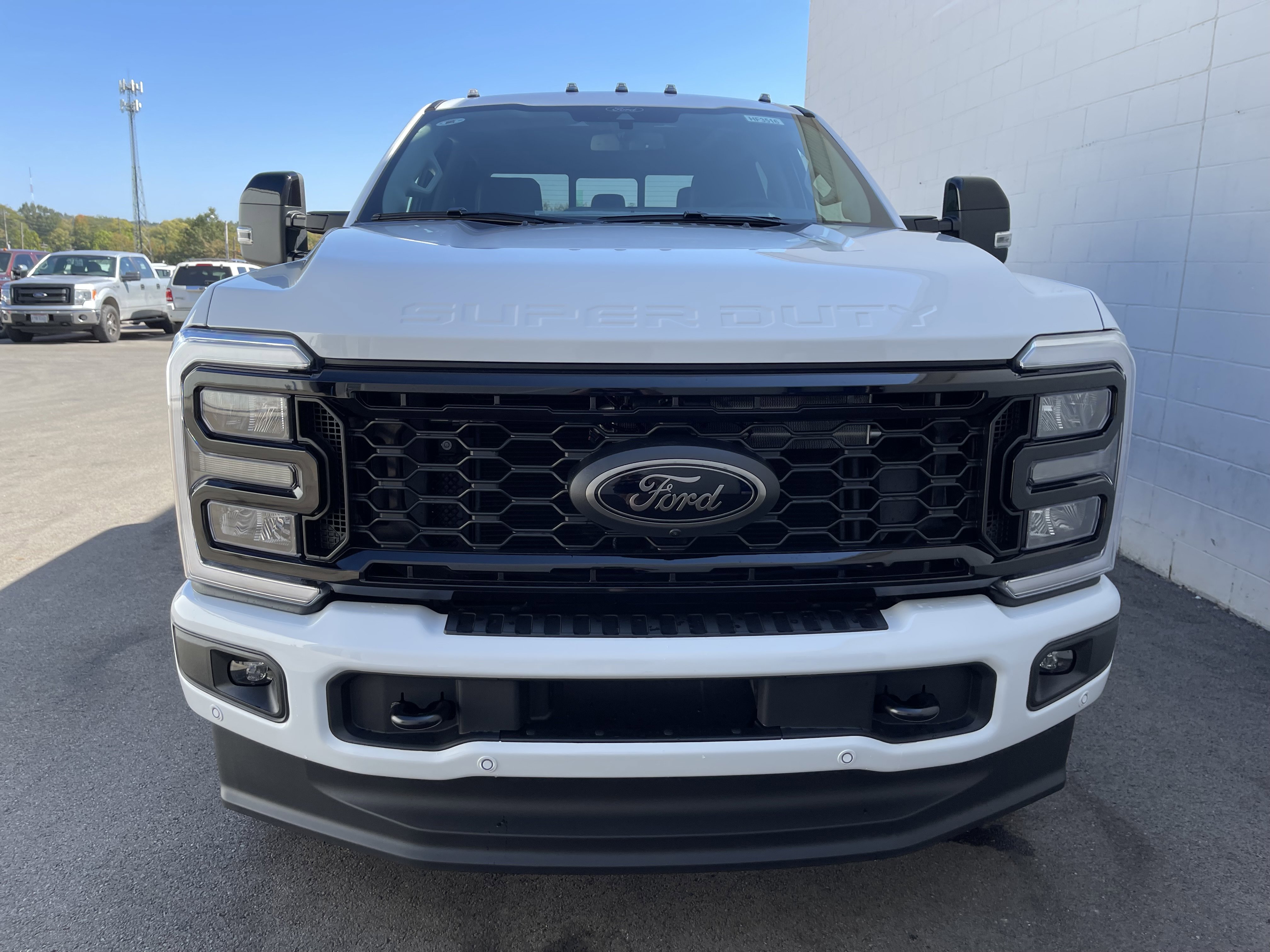 New 2026 Ford F350 Lariat w/ Black Appearance Package image 4