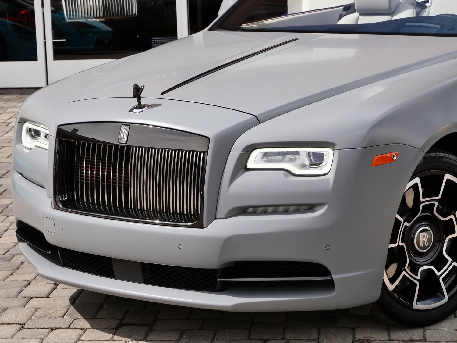Certified 2019 Rolls-Royce Dawn RWD image 24