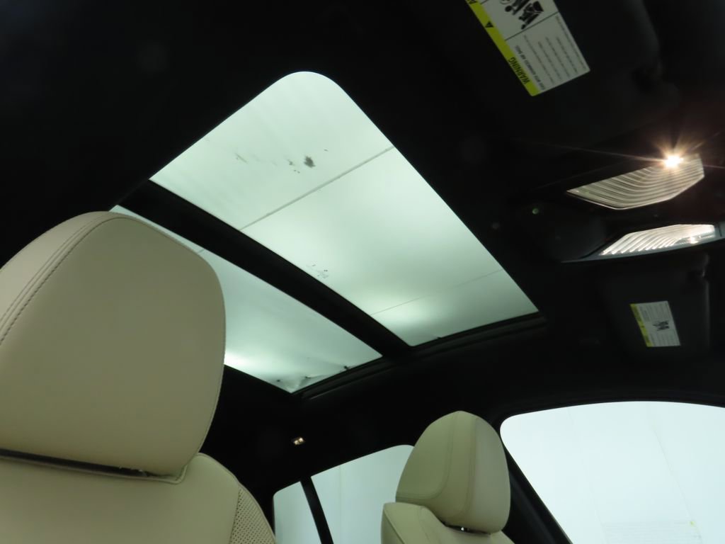 Certified 2025 BMW X4 xDrive30i image 19