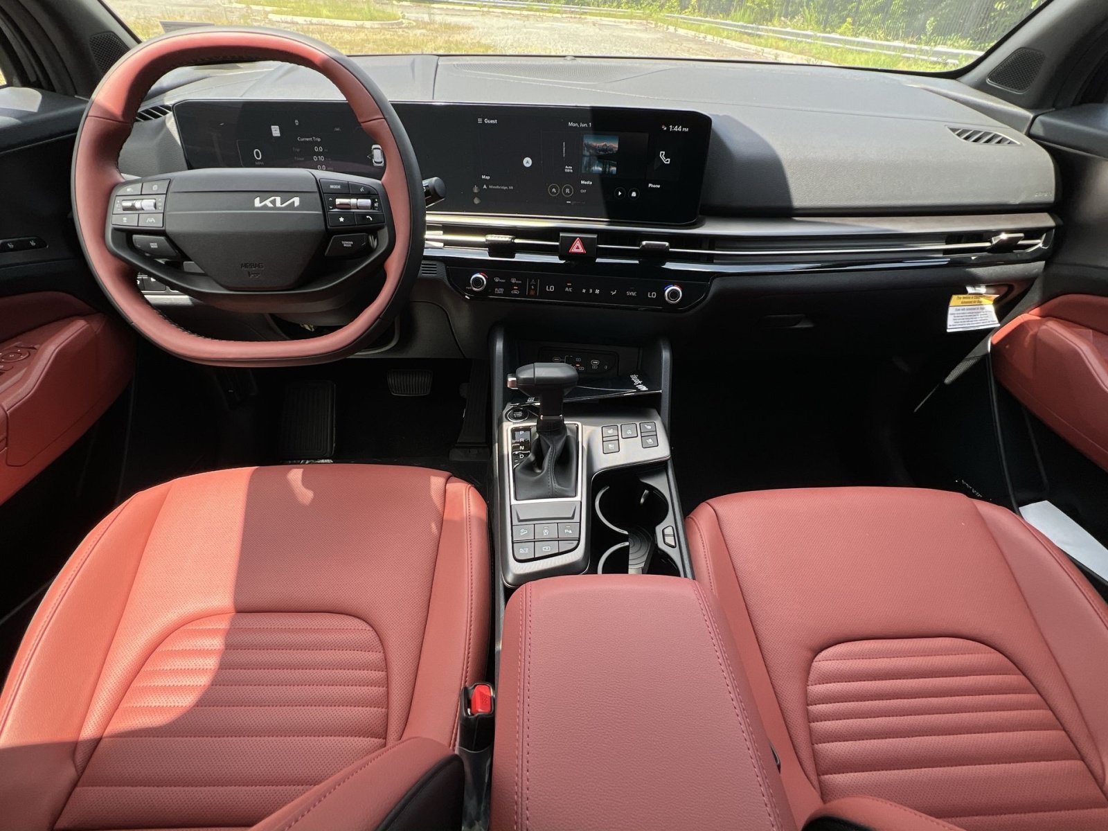 New 2026 Kia Sportage SX AWD/4WD image 32