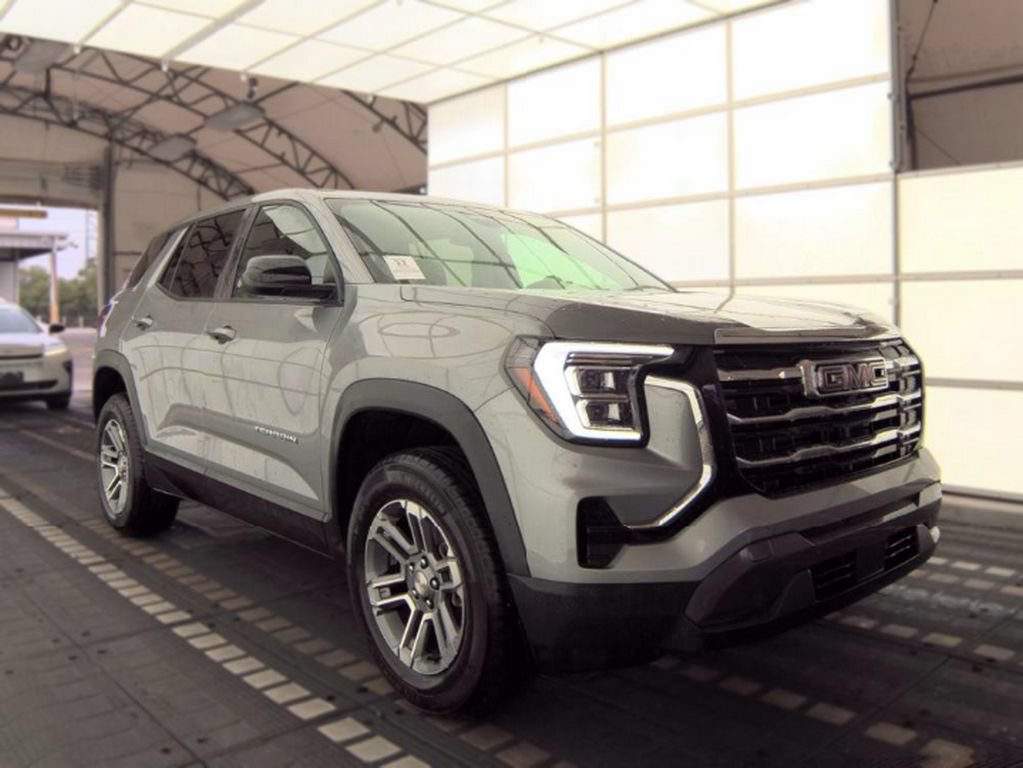 Used 2026 GMC Terrain Elevation FWD image 4