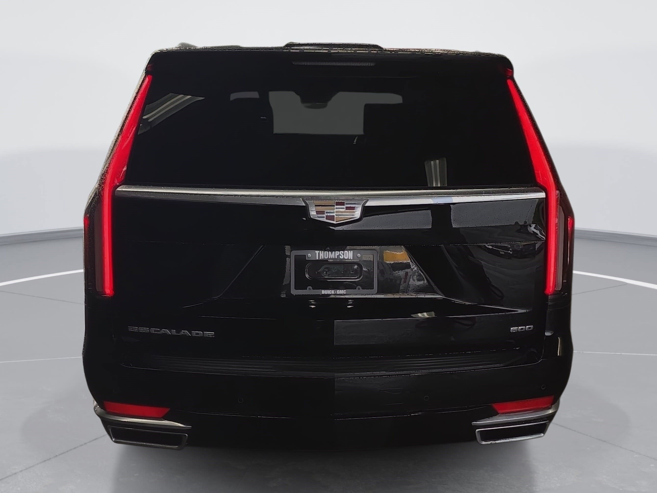 Certified 2022 Cadillac Escalade Premium Luxury Platinum AWD/4WD image 4