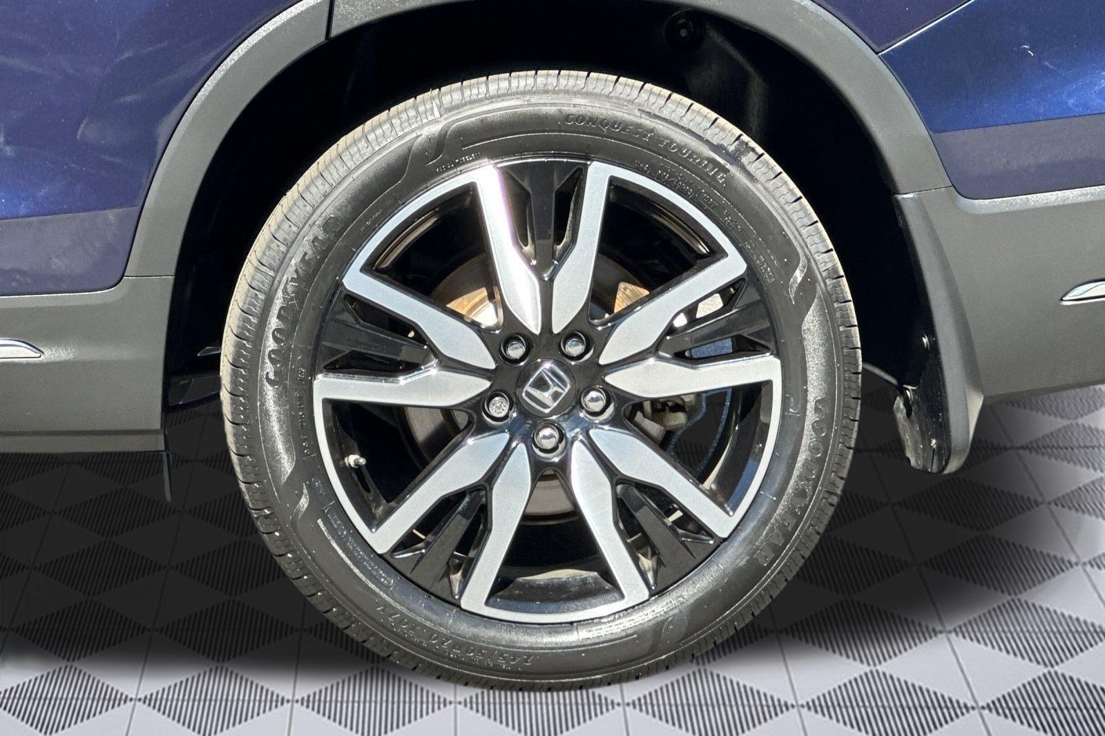 Used 2021 Honda Pilot Touring image 13