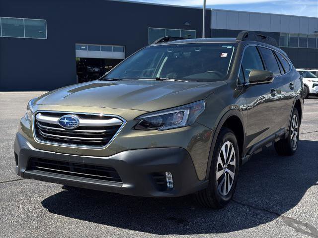 Used 2022 Subaru Outback Premium w/ Popular Package #1 AWD/4WD image 2