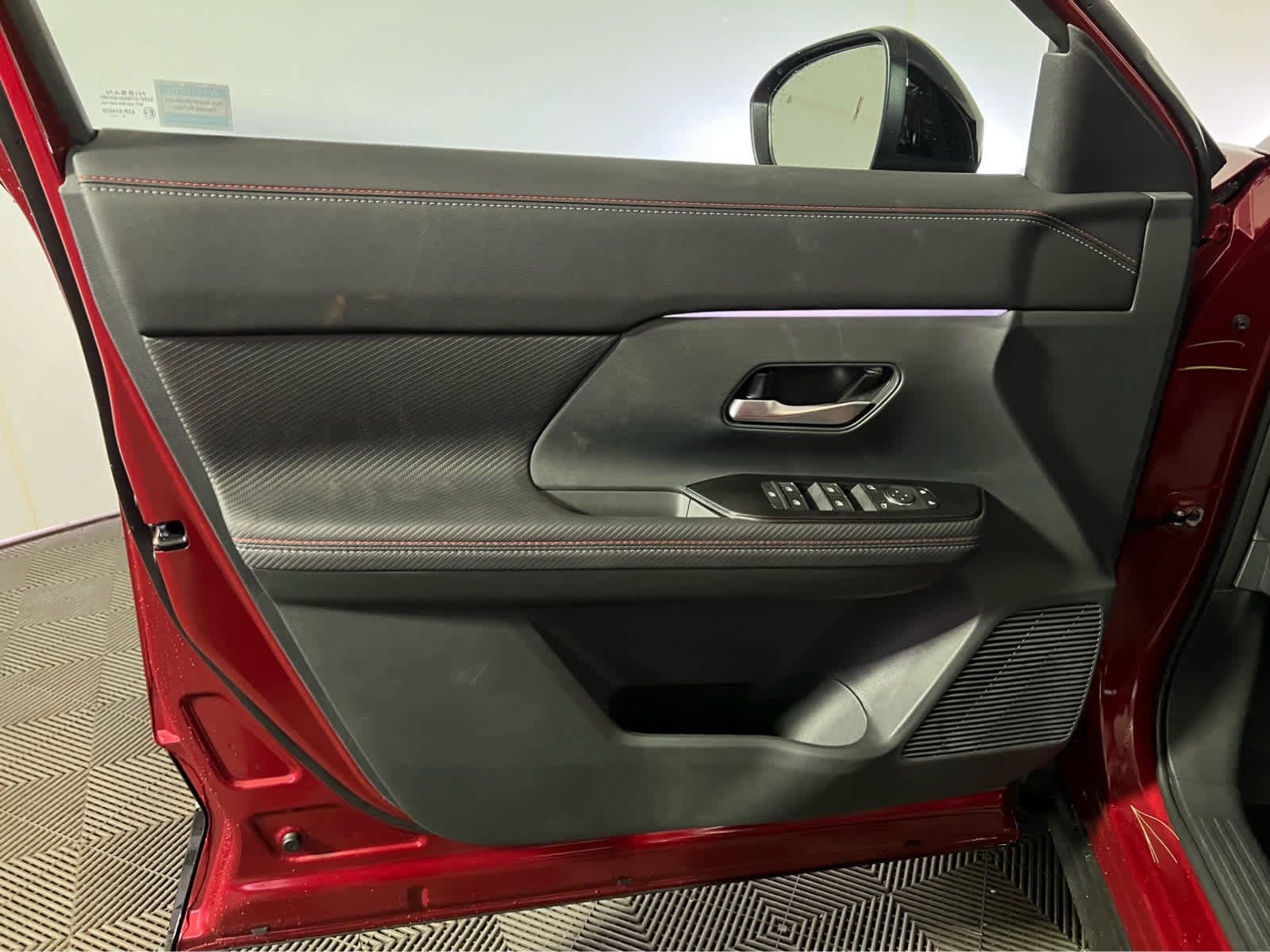 New 2026 Nissan Kicks SR w/ Cold Weather Package image 14