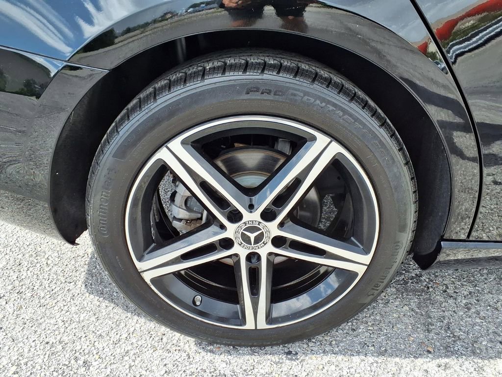 Used 2021 Mercedes-Benz A 220 4MATIC image 9