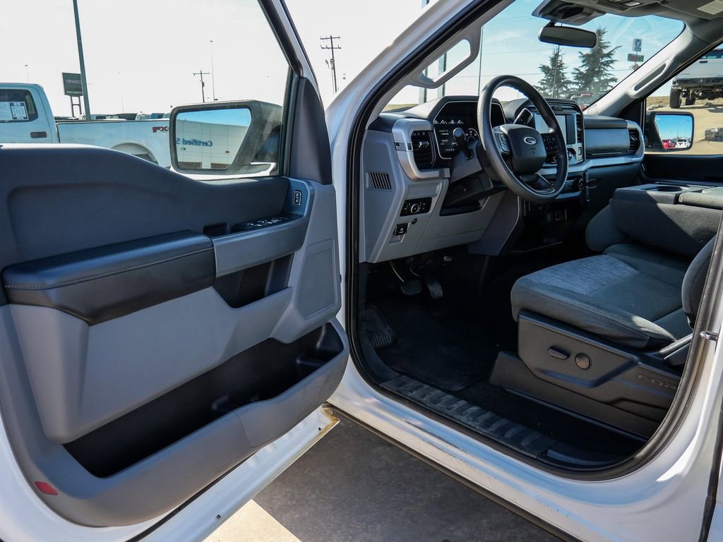 Used 2023 Ford F150 XLT w/ Trailer Tow Package image 25