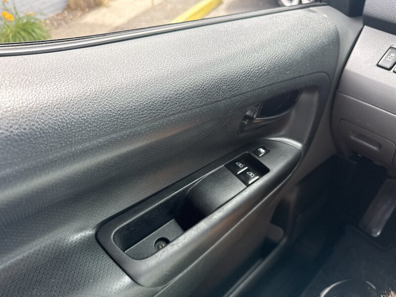 Used 2014 Nissan NV200 FWD image 36