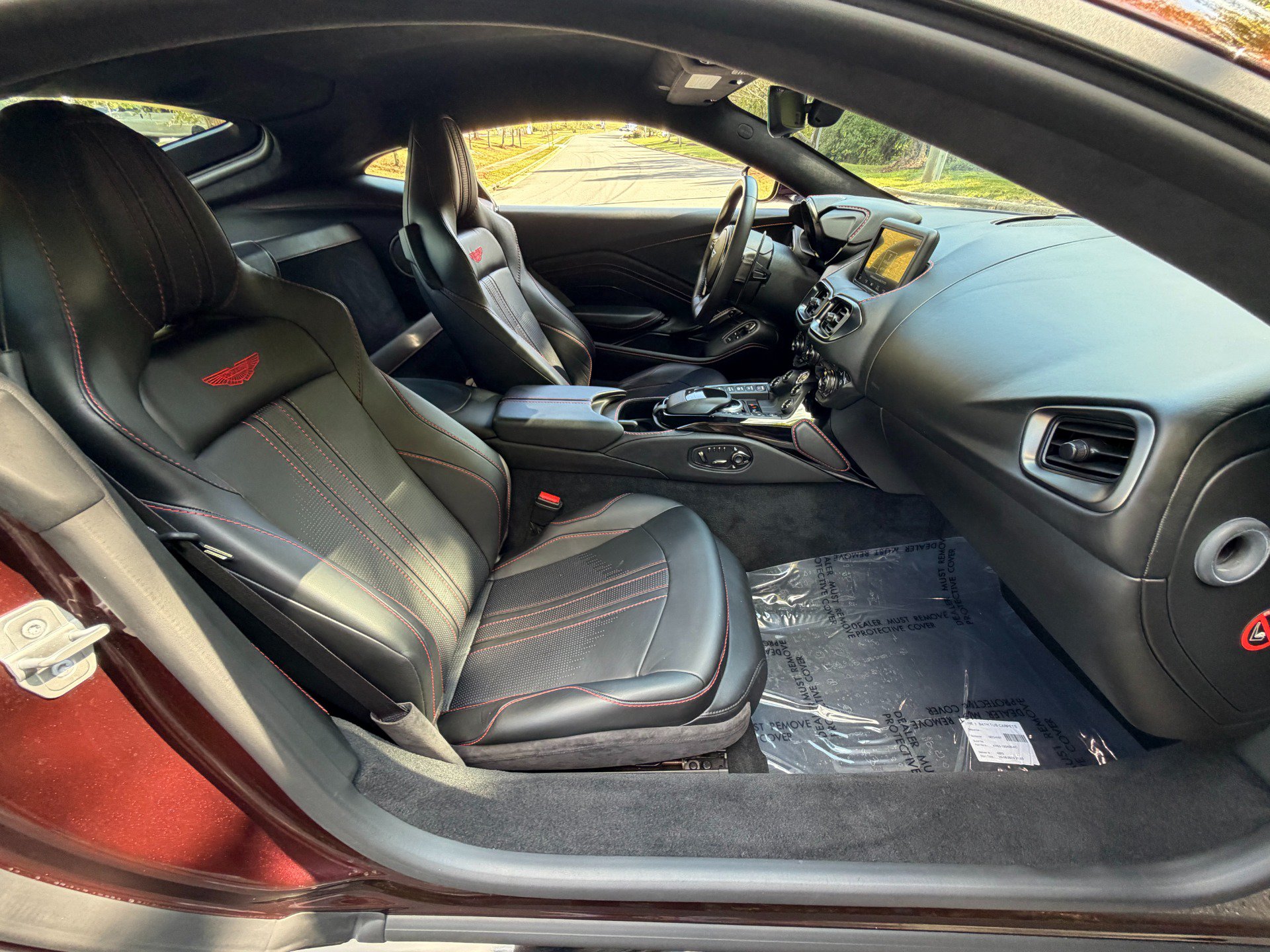 Used 2020 Aston Martin V8 Vantage Coupe RWD image 55
