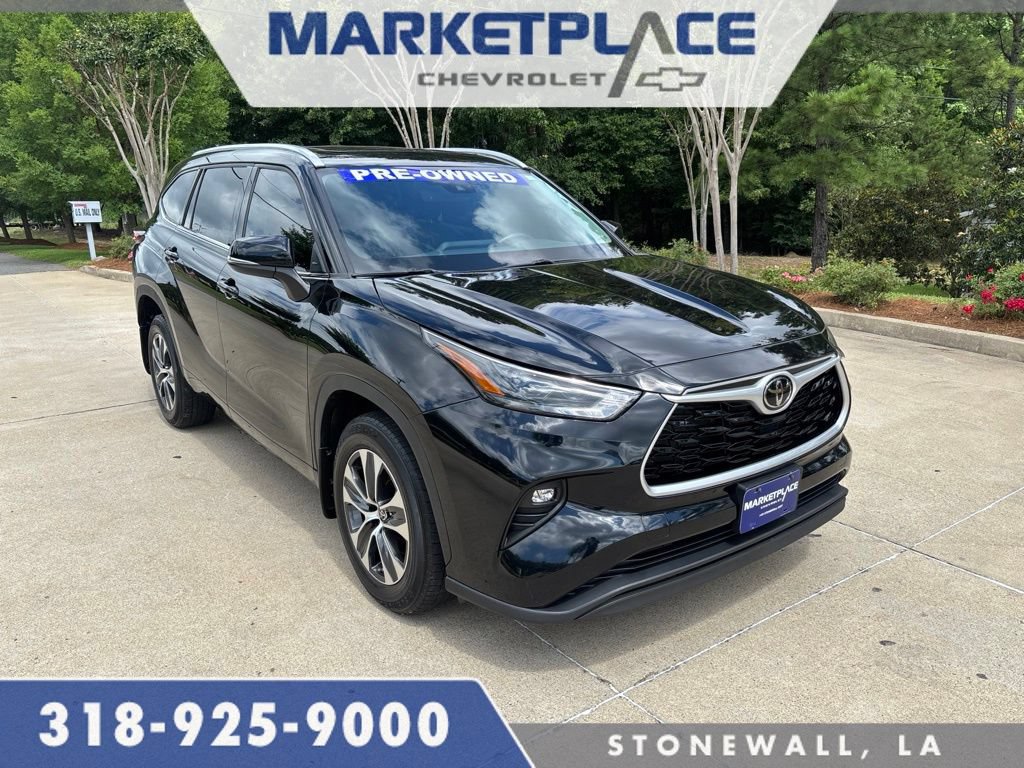 Used 2022 Toyota Highlander XLE