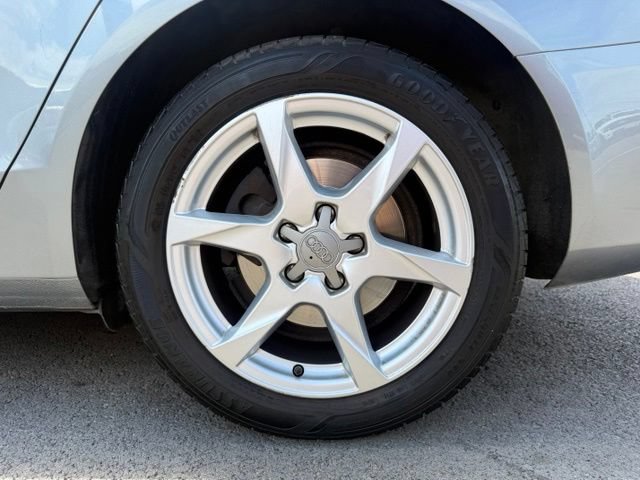 Used 2009 Audi A4 2.0T Premium AWD/4WD image 8