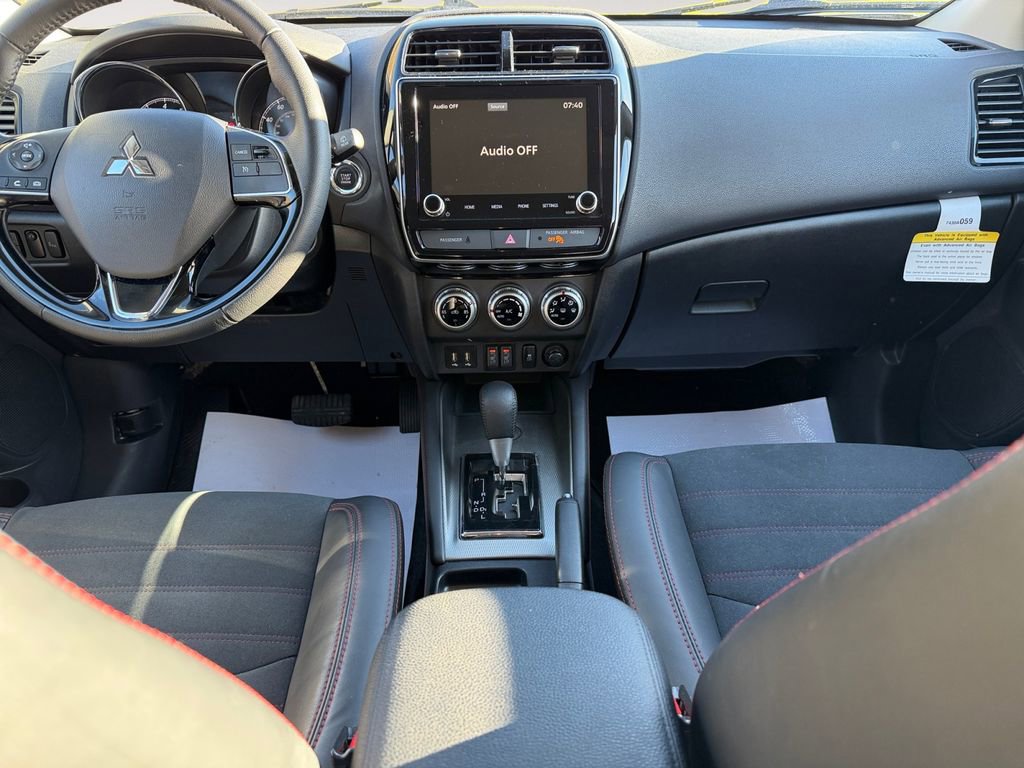 Used 2022 Mitsubishi Outlander Sport SE image 20