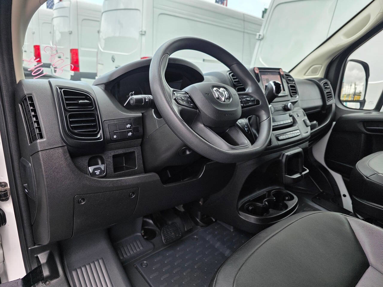 Used 2025 RAM ProMaster 3500 w/ Convenience Group FWD image 16