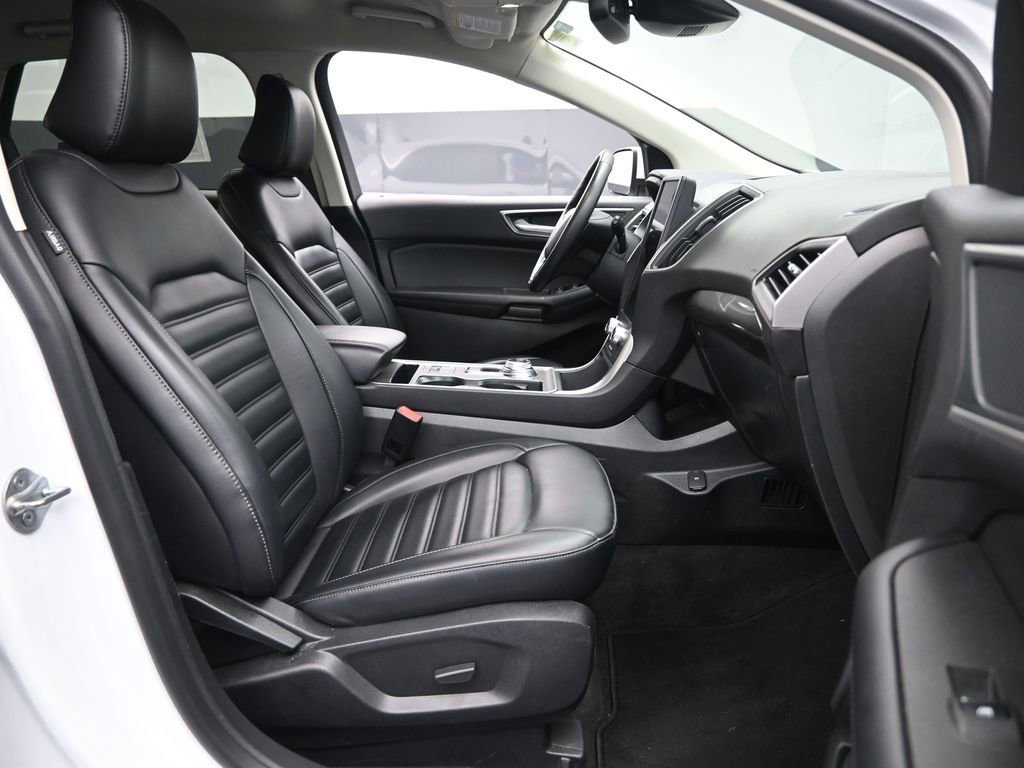 Used 2024 Ford Edge SEL image 33
