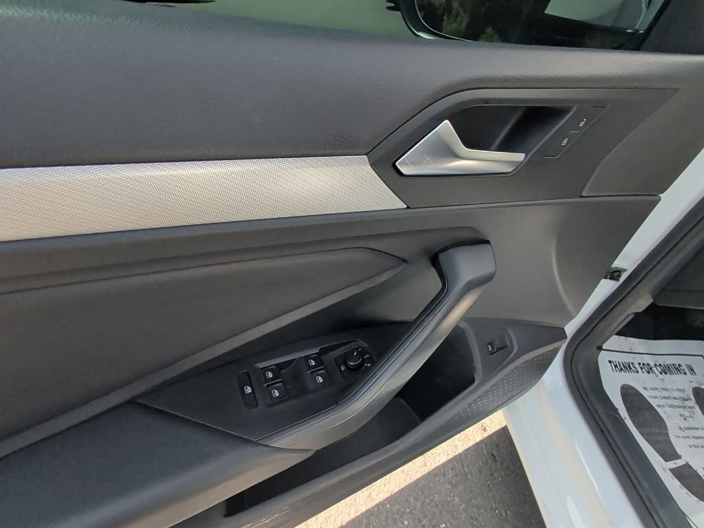 Used 2019 Volkswagen Jetta FWD image 11