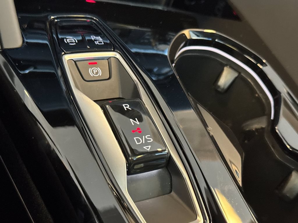 Certified 2025 Audi Q5 Premium w/ Convenience Package AWD/4WD image 29