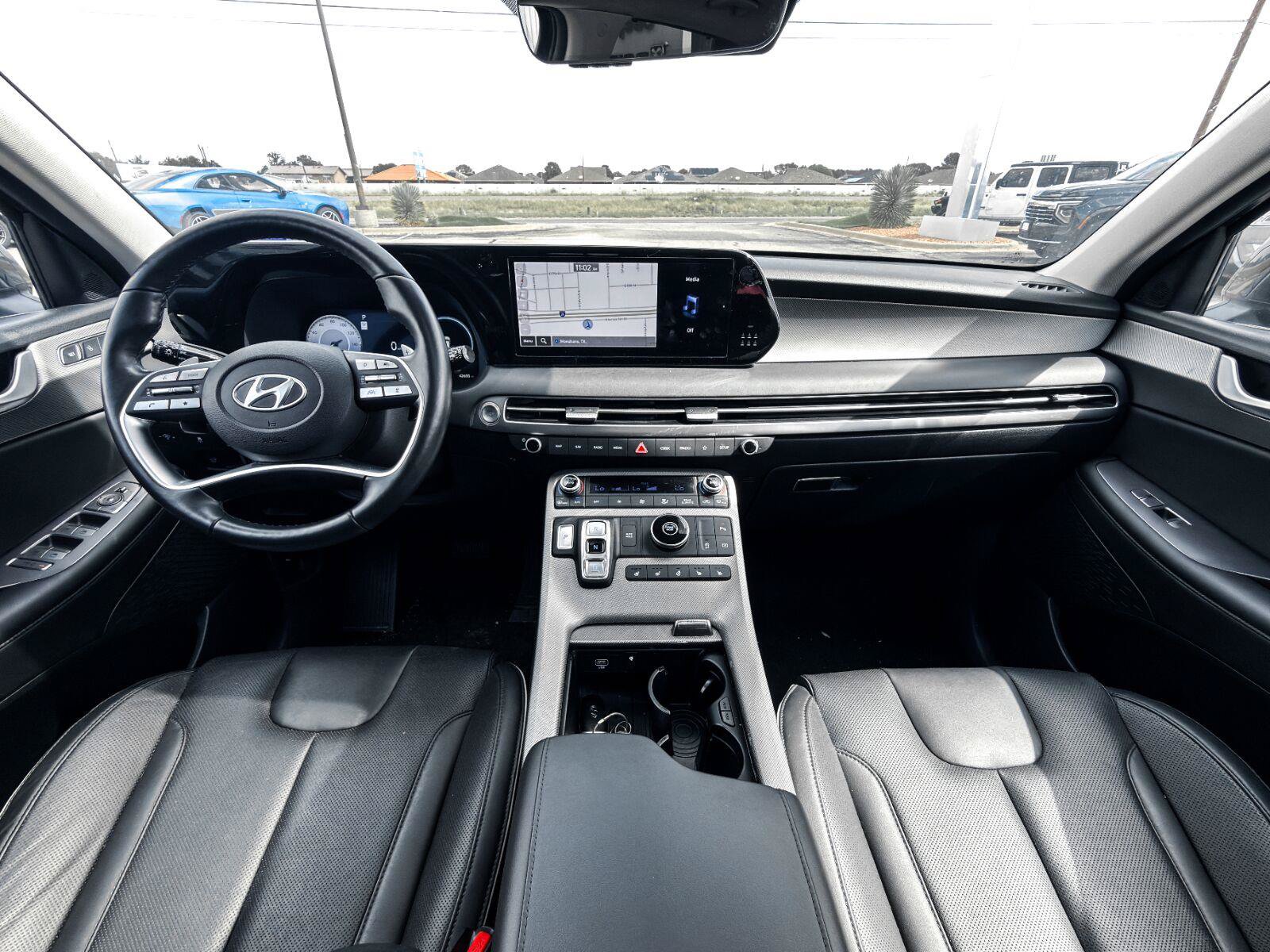 Used 2024 Hyundai Palisade SEL FWD image 13