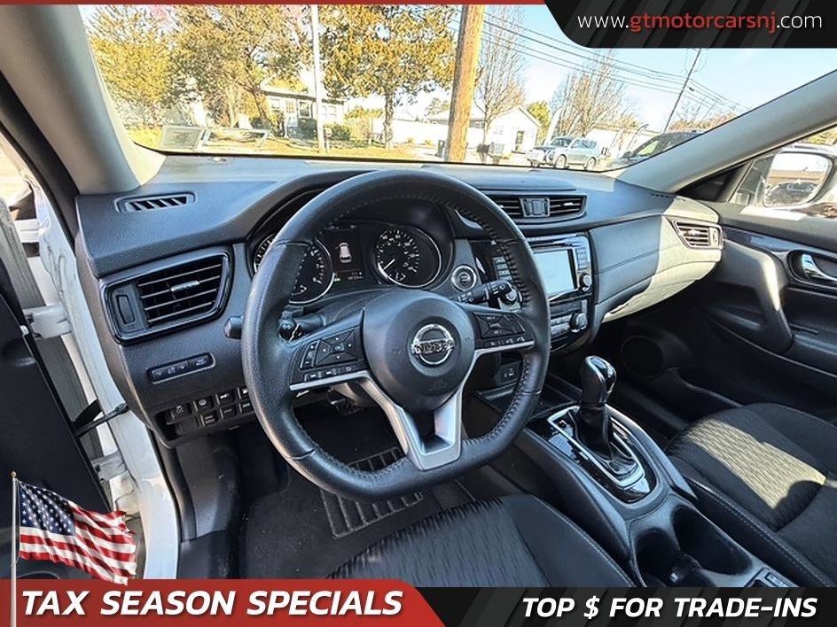 Used 2020 Nissan Rogue SV image 24