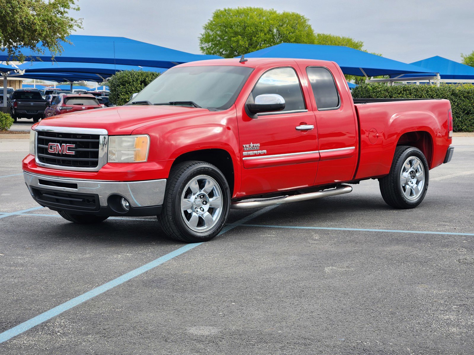 Used 2011 GMC Sierra 1500 SLE w/ Texas Edition image 2