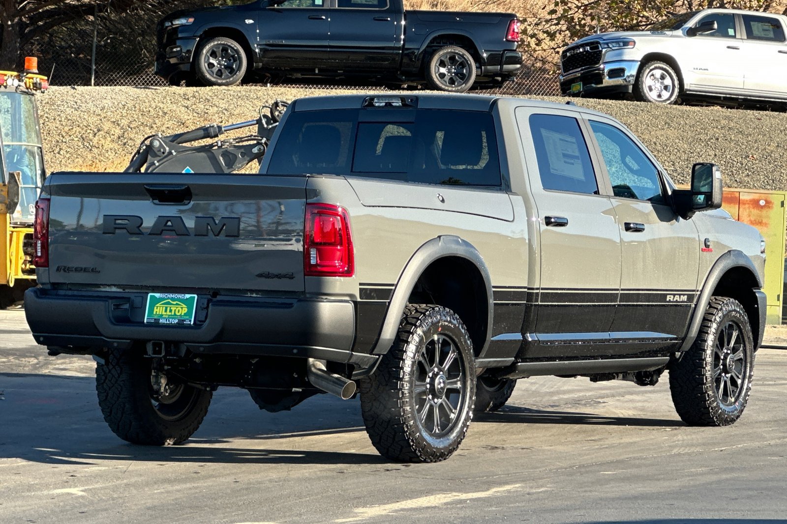 New 2027 RAM 2500 4x4 Crew Cab image 4