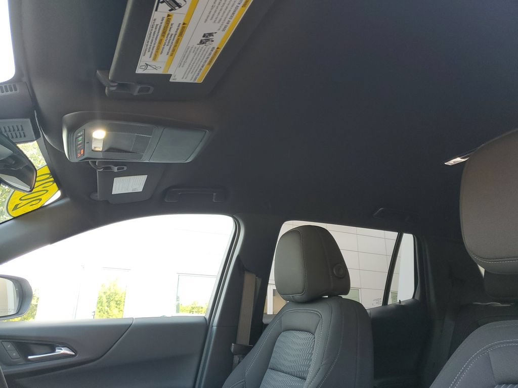 Used 2026 Chevrolet Equinox LT FWD image 17