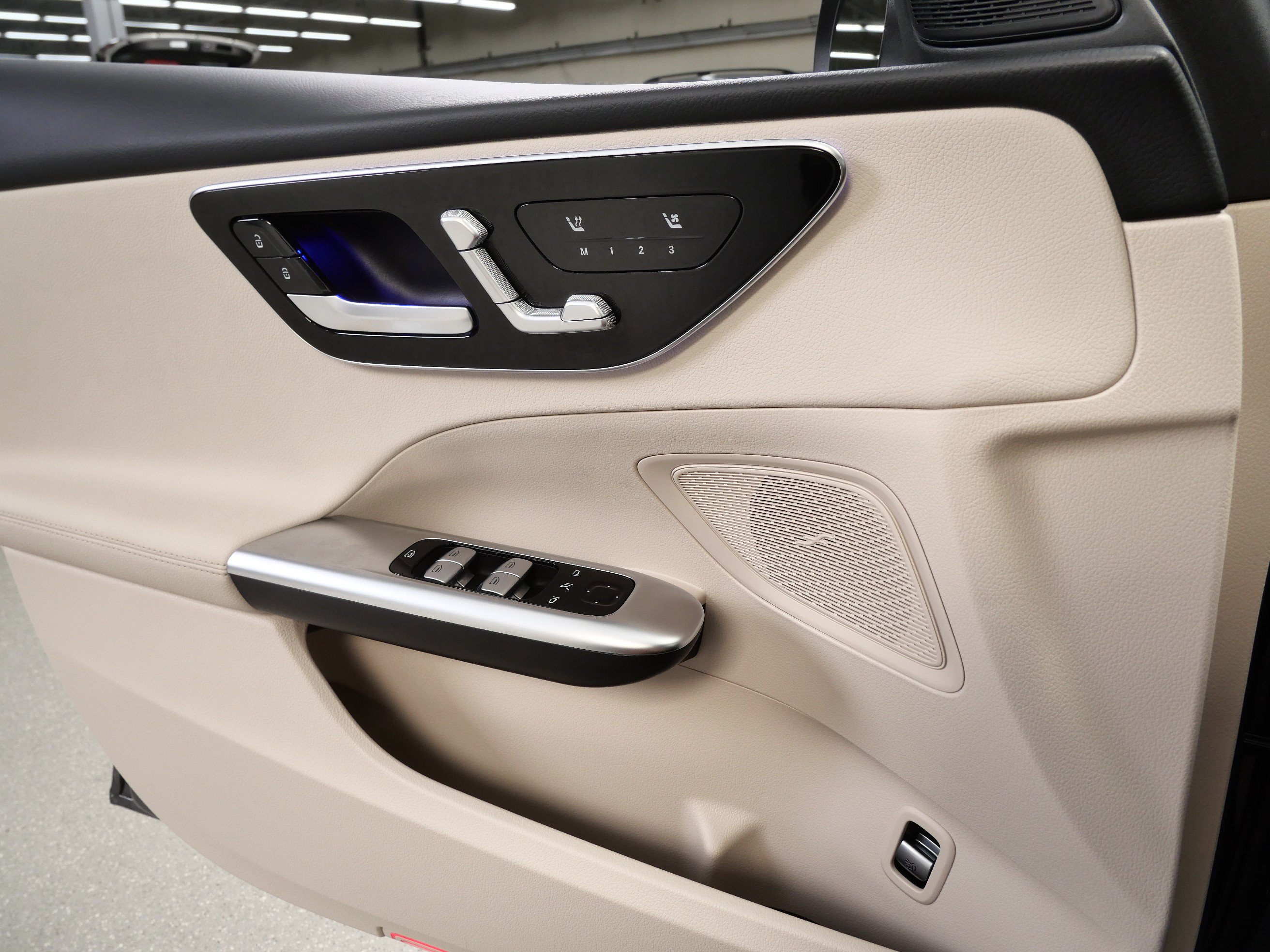 Certified 2023 Mercedes-Benz C 300 4MATIC Sedan image 30