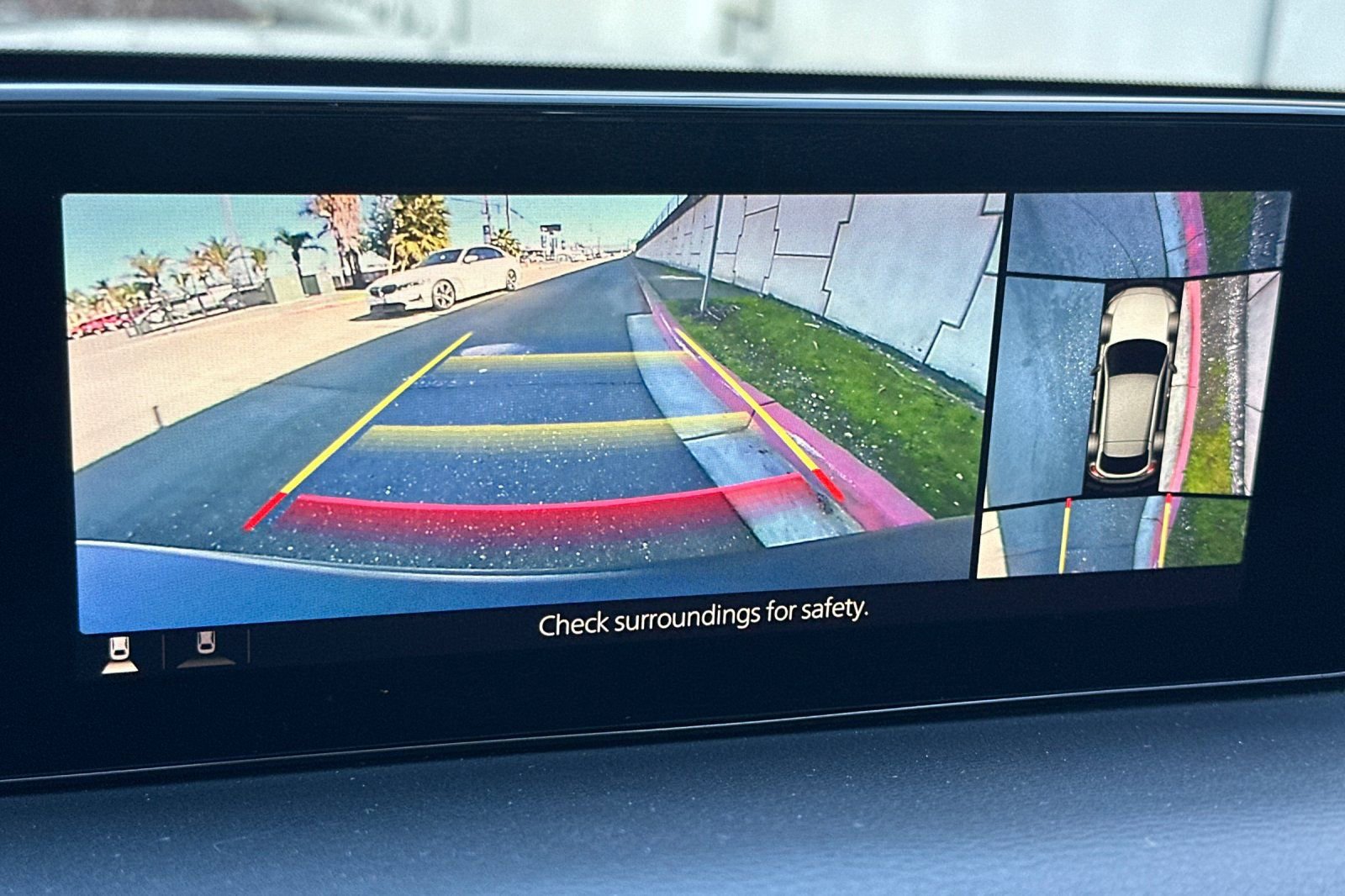 Used 2022 MAZDA MX-30 Electric w/ Premium Plus Pkg image 18