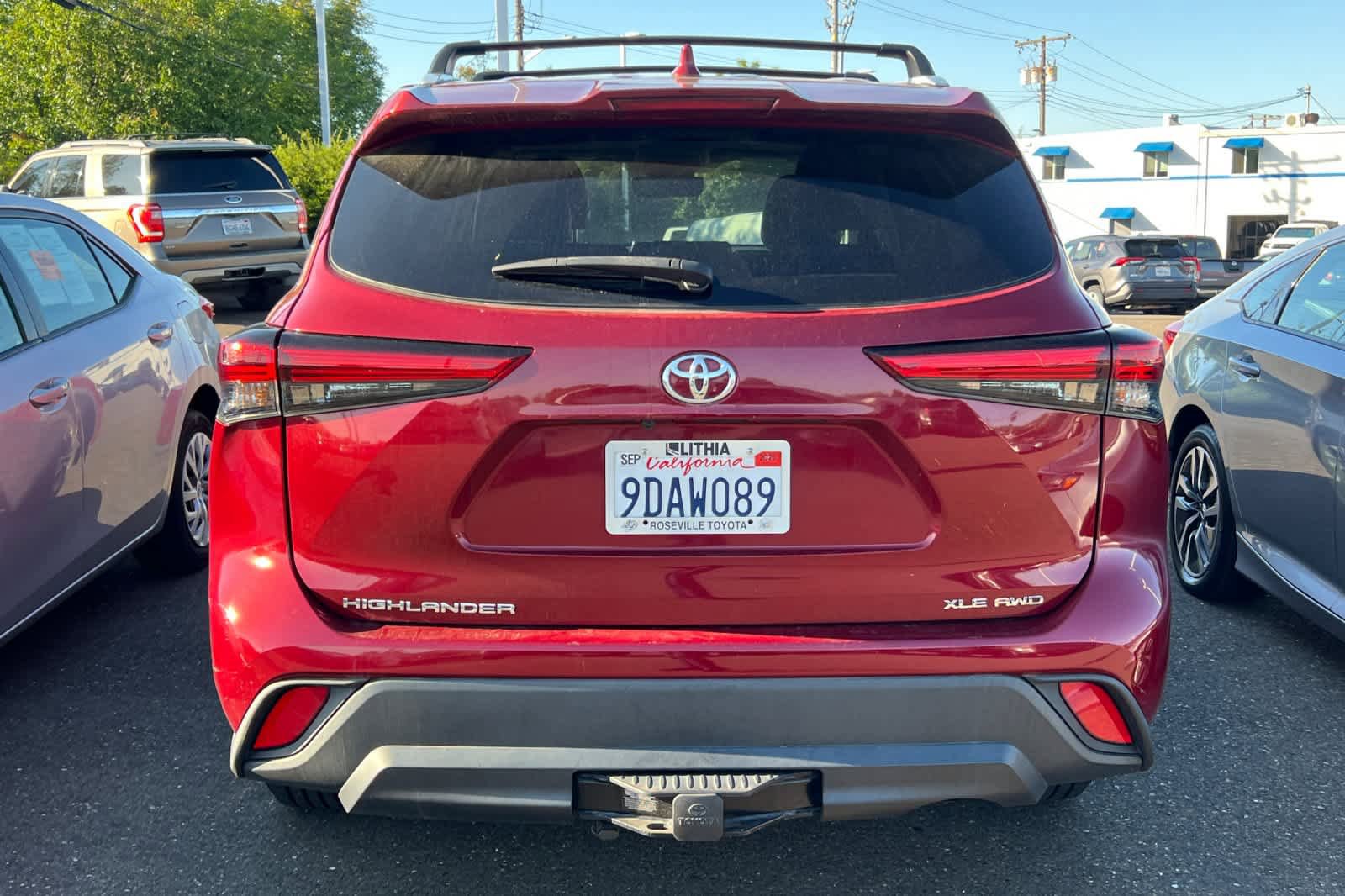 Used 2022 Toyota Highlander XLE AWD/4WD image 5