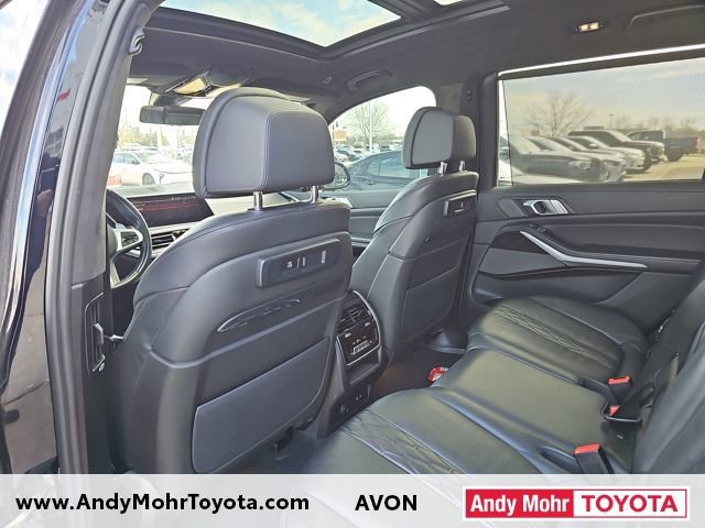 Used 2021 BMW X7 xDrive40i w/ M Sport Package image 31