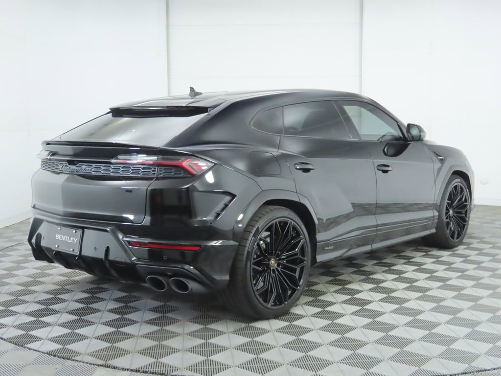 Used 2025 Lamborghini Urus SE image 5