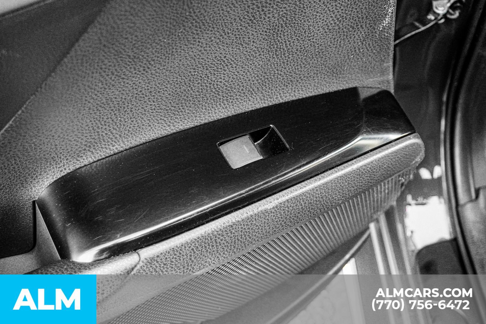 Used 2025 Toyota Camry SE image 56